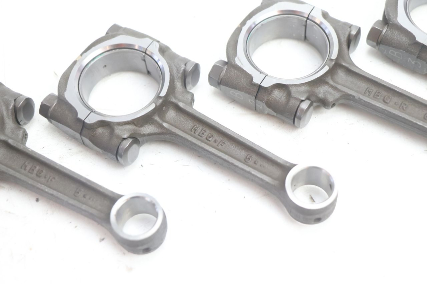 photo de BIELA HONDA VFR FI RC46 800 (1998 - 2001) - Primer plano técnico