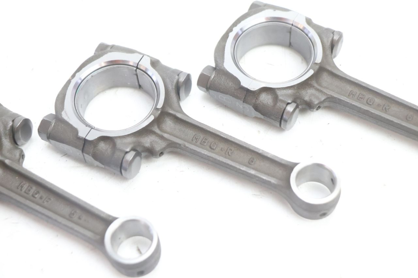 photo de BIELA HONDA VFR FI RC46 800 (1998 - 2001) - Detalles de los puntos de fijación
