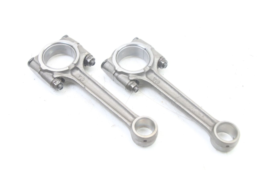 photo de BIELA YAMAHA FZS FAZER 600 (2001 - 2003) - Otra perspectiva