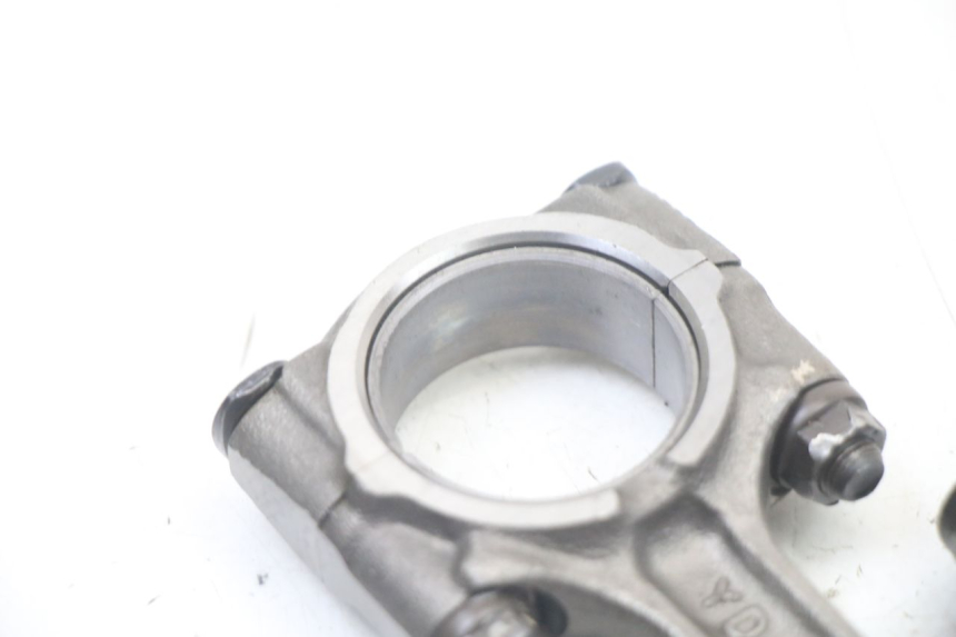 photo de BIELA YAMAHA FZS FAZER 600 (2001 - 2003) - Primer plano técnico