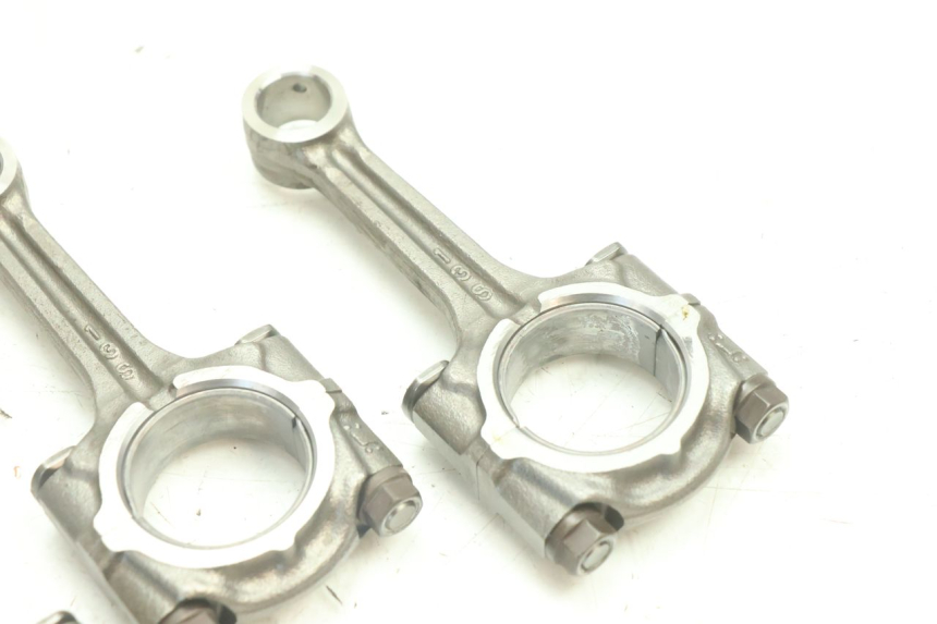 photo de BIELA YAMAHA YZF R6 600 (2008 - 2009) - Características distintivas