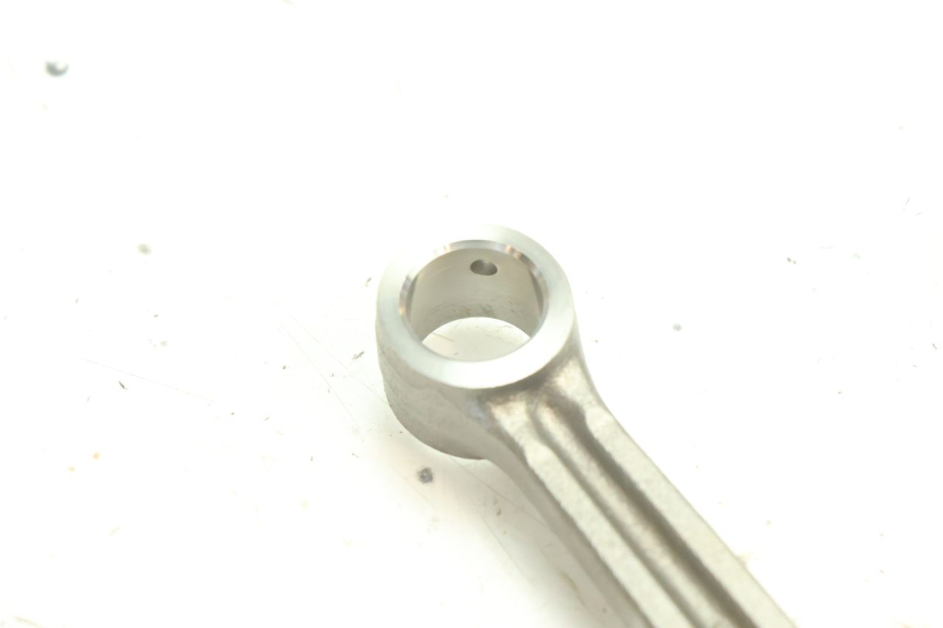 photo de BIELA YAMAHA YZF R6 600 (2008 - 2009) - Otra perspectiva