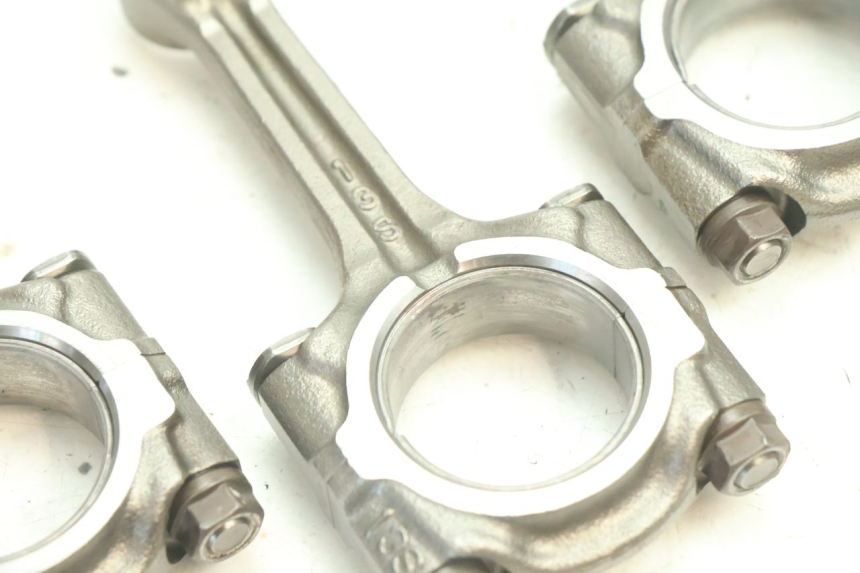 photo de BIELA YAMAHA YZF R6 600 (2008 - 2009) - Estado de la superficie y material