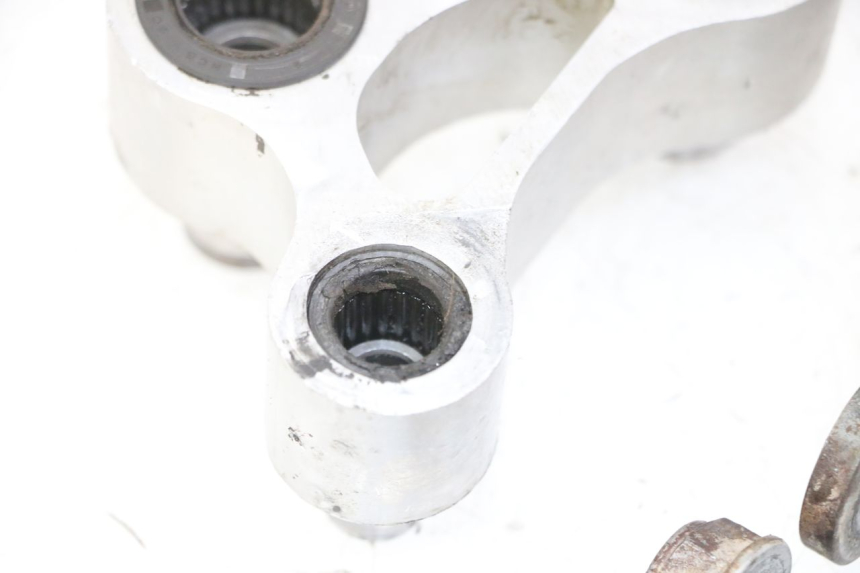 photo de BIELETA SUSPENSION HONDA CR 85 (2003 - 2007) - Primer plano técnico