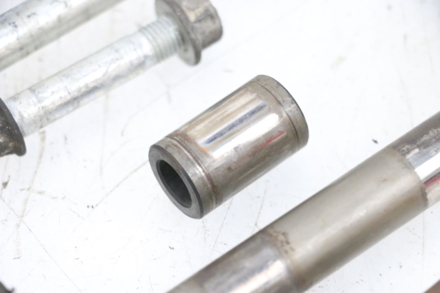 photo de BIELETA SUSPENSION SUZUKI DL V STROM 1000 (2002 - 2007) - Zoom sobre los componentes