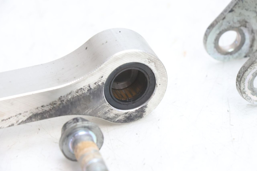 photo de BIELETA SUSPENSION YAMAHA FZ8 800 (2010 - 2016) - Otra vista del artículo