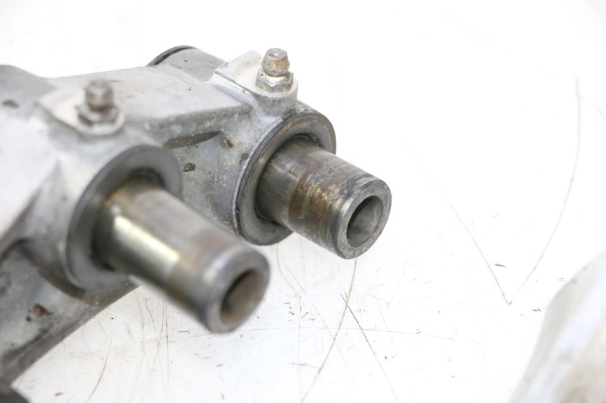 photo de BIELETA SUSPENSION KAWASAKI GPX F ZX750F 750 (1986 - 1990) - Características distintivas