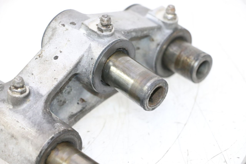 photo de BIELETA SUSPENSION KAWASAKI GPX F ZX750F 750 (1986 - 1990) - Zoom sobre los componentes