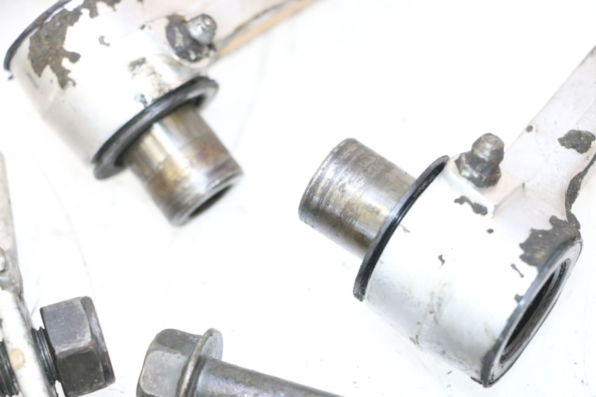 photo de BIELETA SUSPENSION KAWASAKI GPX F ZX750F 750 (1986 - 1990) - Inspección visual detallada