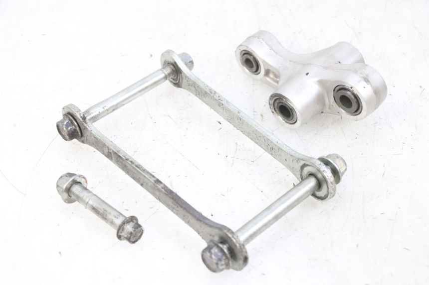 photo de BIELETA SUSPENSION SUZUKI GSF N BANDIT 600 (1996 - 1999) - Vista principal