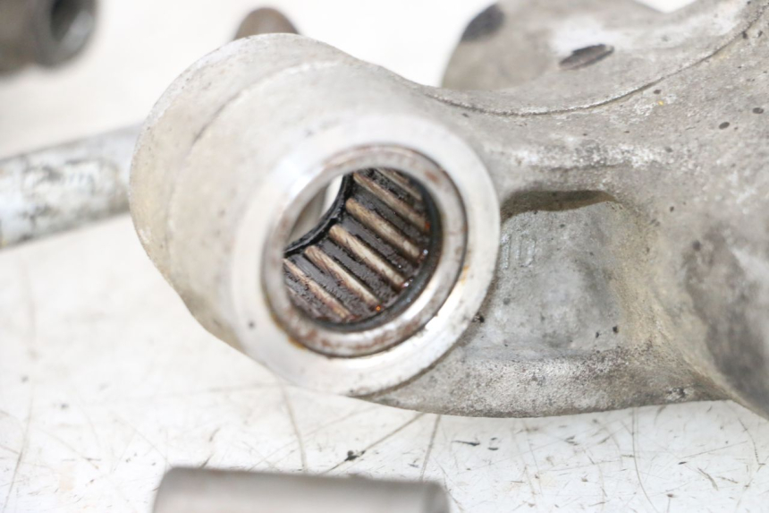 photo de BIELETA SUSPENSION SUZUKI GSXR GSX-R 1000 (2003 - 2004) - Recambio usado revisado