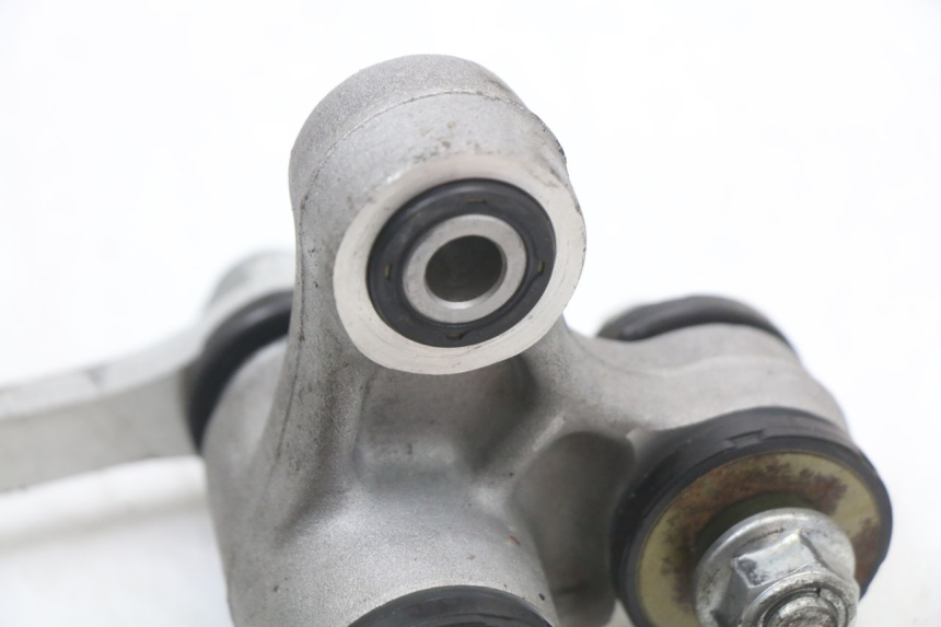 photo de BIELETA SUSPENSION HYOSUNG GTR 125 (2006 - 2008) - Detalle de la pieza