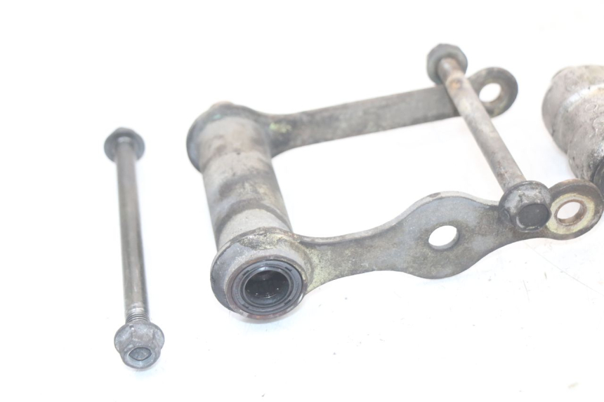 photo de BIELETA SUSPENSION HONDA CBR F 1000 (1993 - 1996) - Características distintivas