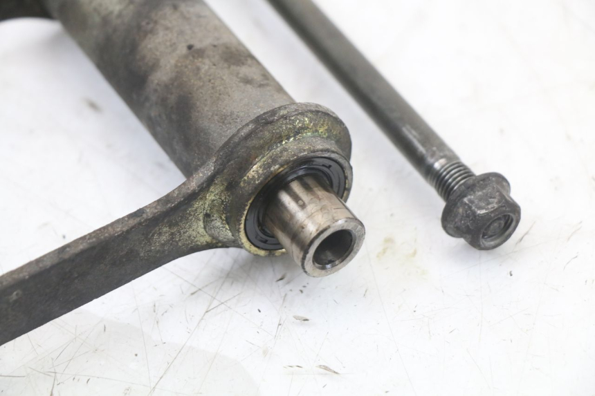 photo de BIELETA SUSPENSION HONDA CBR F 1000 (1993 - 1996) - Marcados y referencias originales