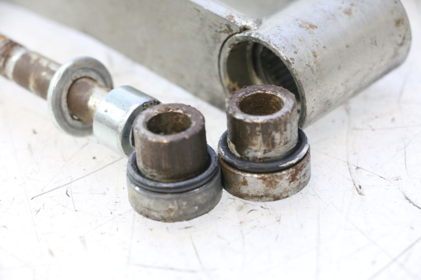 photo de BIELETA SUSPENSION RIEJU MRT PRO SUPERMOTARD 50 (2007 - 2018) - Características distintivas