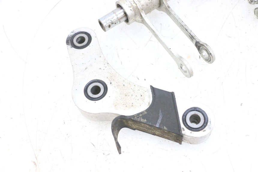 photo de BIELETA SUSPENSION YAMAHA MT-07 MT07 ABS 700 (2018 - 2020) - Zoom sobre los componentes