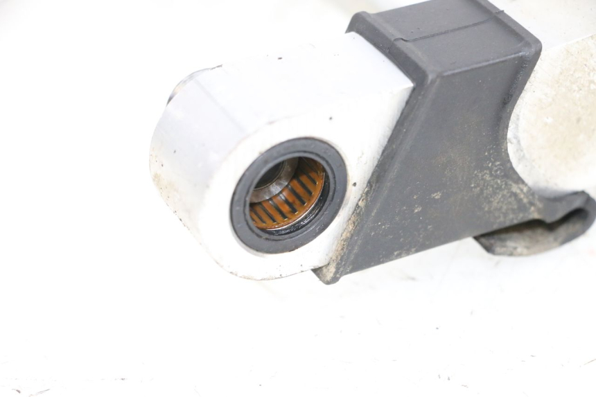 photo de BIELETA SUSPENSION YAMAHA MT-07 MT07 ABS 700 (2018 - 2020) - Detalles de los puntos de fijación