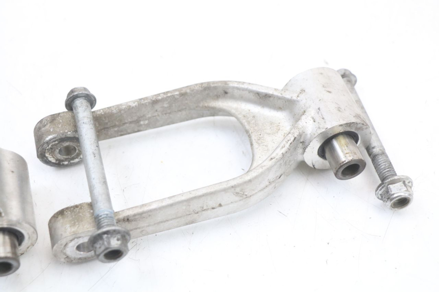 photo de BIELETA SUSPENSION MOTO GUZZI NORGE 8V GT 1200 (2011 - 2016) - Otra vista del artículo