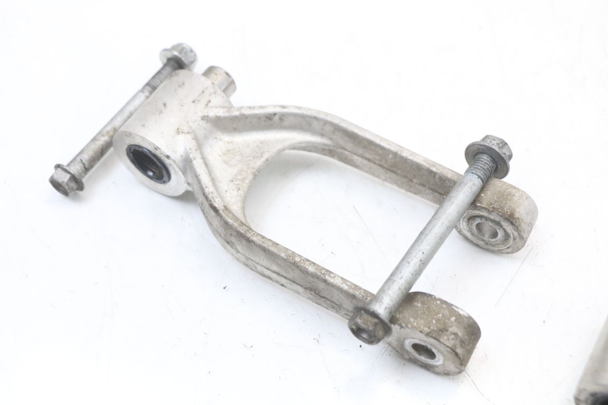 photo de BIELETA SUSPENSION MOTO GUZZI NORGE 8V GT 1200 (2011 - 2016) - Otra perspectiva