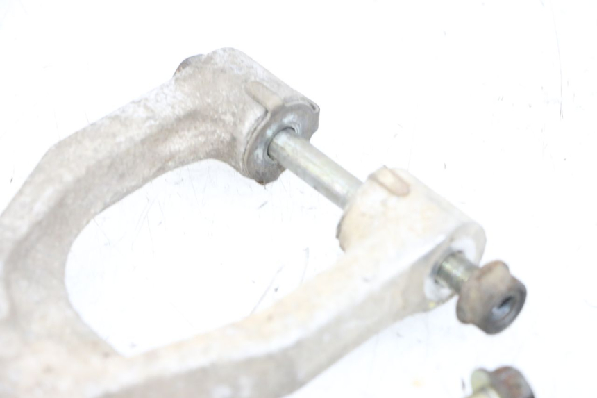 photo de BIELETA SUSPENSION HONDA NSR R 125 (1994 - 2003) - Enfoque en la estructura