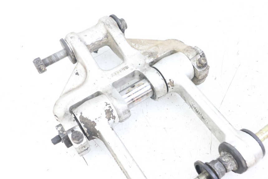 photo de BIELETA DE AMORTIGUADOR TRIUMPH SPEED TRIPLE T301 900 (1994 - 1996) - Detalle de la pieza