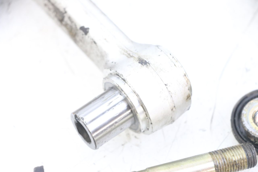 photo de BIELETA DE AMORTIGUADOR TRIUMPH SPEED TRIPLE T301 900 (1994 - 1996) - Recambio usado revisado