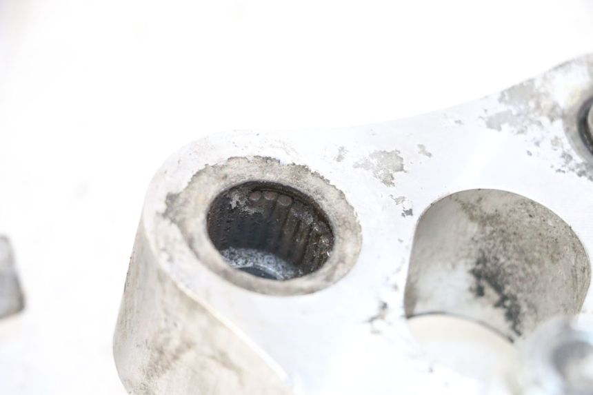 photo de BIELETA SUSPENSION SUZUKI GSR 750 (2011 - 2017) - Otra perspectiva