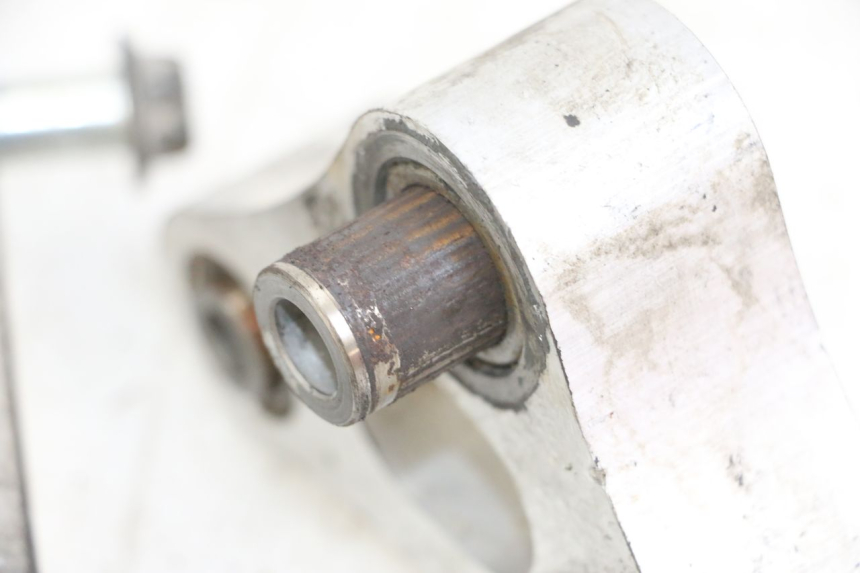 photo de BIELETA SUSPENSION SUZUKI GSR 750 (2011 - 2017) - Vista general del producto