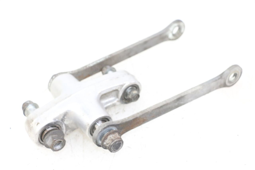 photo de BIELETA SUSPENSION SUZUKI GSX F GSXF 650 (2007 - 2015) - Primer plano técnico