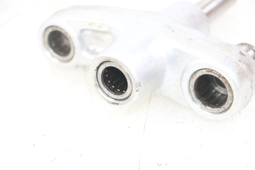 photo de BIELETA SUSPENSION SUZUKI GSX F GSXF 650 (2007 - 2015) - Detalles de los puntos de fijación