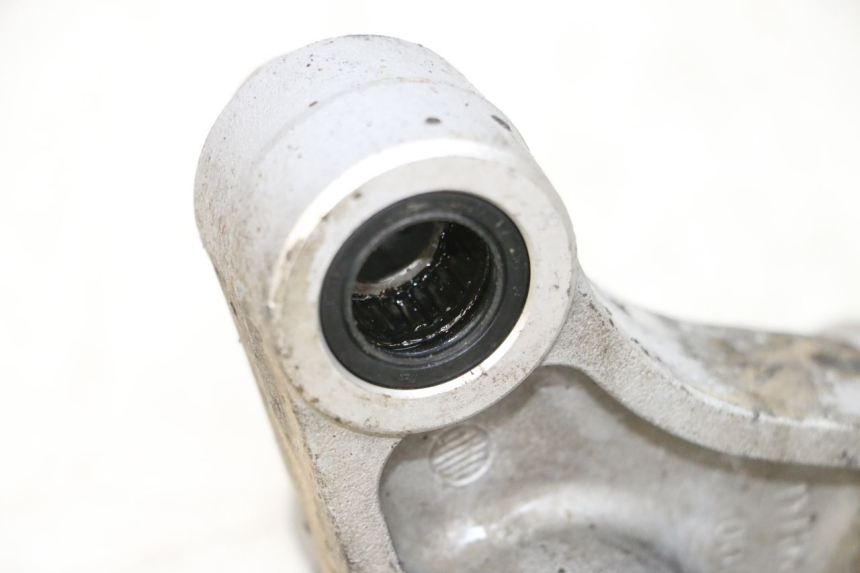 photo de BIELETA SUSPENSION YAMAHA TDM ABS 900 (2002 - 2014) - Detalles de los puntos de fijación