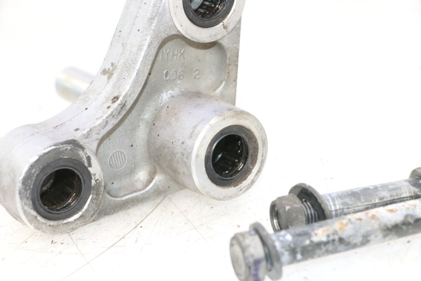 photo de BIELETA SUSPENSION YAMAHA TDM ABS 900 (2002 - 2014) - Detalles de los puntos de fijación