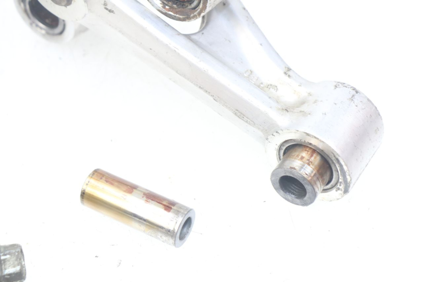 photo de BIELETA DE AMORTIGUADOR SUZUKI TLS TL S 1000 (1997 - 2001) - Marcados y referencias originales