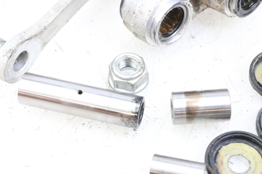 photo de BIELETA SUSPENSION HYOSUNG XRX 125 (2000 - 2008) - Recambio usado revisado