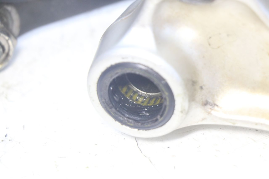 photo de BIELETA DE AMORTIGUADOR YAMAHA XT X 660 (2004 - 2016) - Zoom sobre los componentes