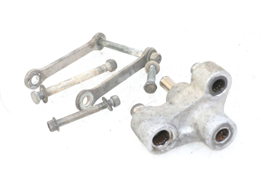 photo de BIELETA DE AMORTIGUADOR YAMAHA FZS FAZER 600 (2001 - 2003) - Detalles de los puntos de fijación