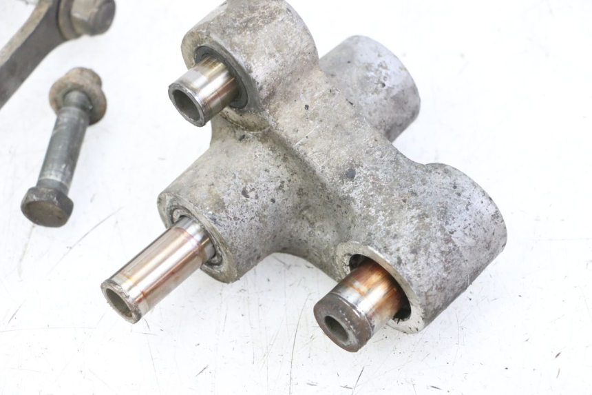 photo de BIELETA DE AMORTIGUADOR YAMAHA FZS FAZER 600 (2001 - 2003) - Recambio usado revisado