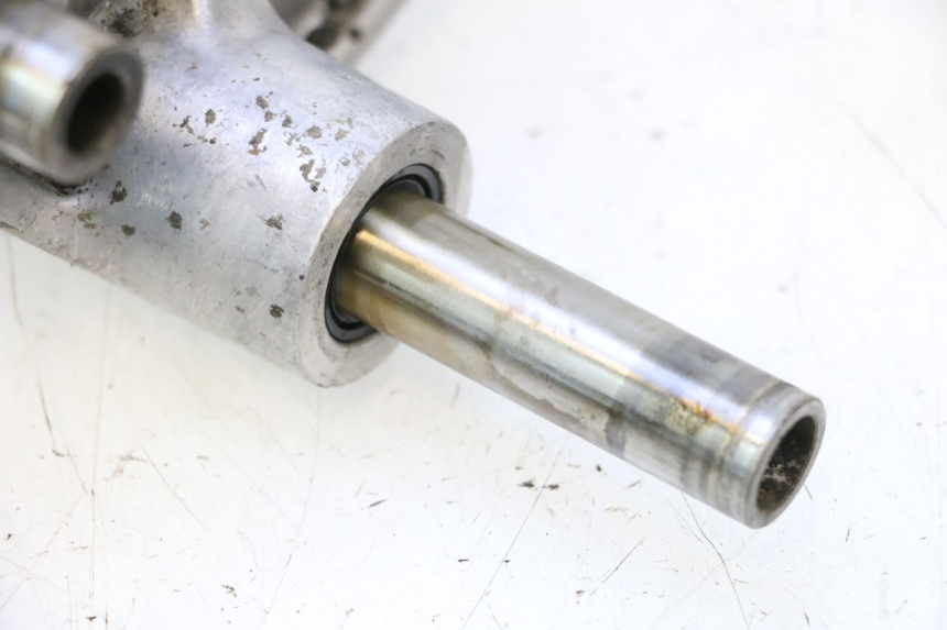 photo de BIELETA SUSPENSION YAMAHA YZF R GENESIS 750 (1993 - 1998) - Otra vista del artículo