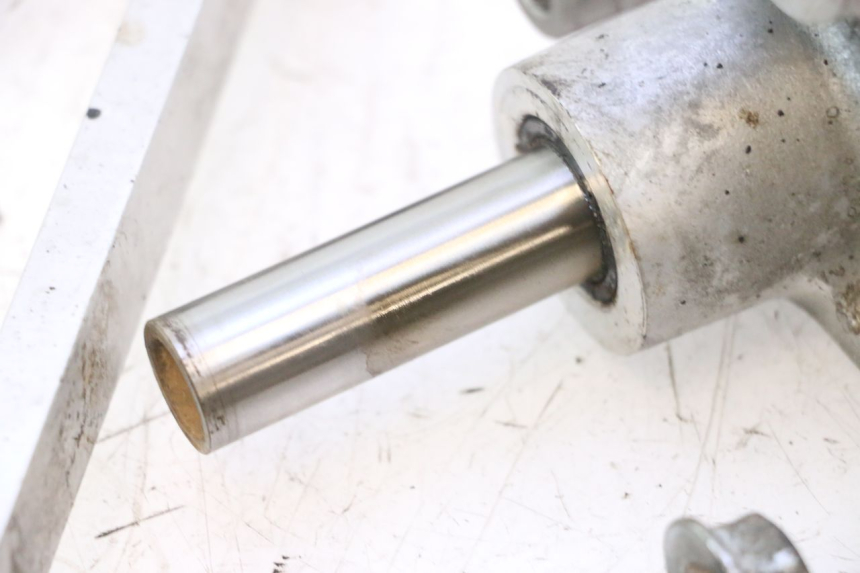 photo de BIELETA SUSPENSION YAMAHA YZF R6 600 (2008 - 2009) - Detalle de la pieza
