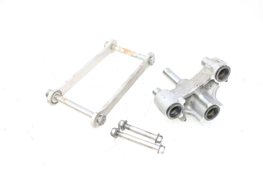photo de BIELETA SUSPENSION KAWASAKI ZX-6R ZX6R 600 (2000 - 2002) - Primer plano técnico