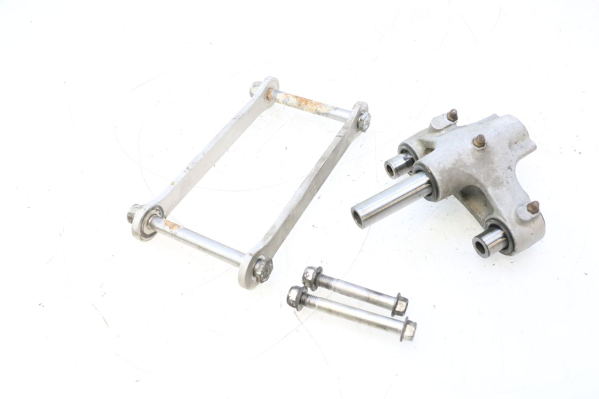 photo de BIELETA SUSPENSION KAWASAKI ZX-6R ZX6R 600 (2000 - 2002) - Detalles de los puntos de fijación