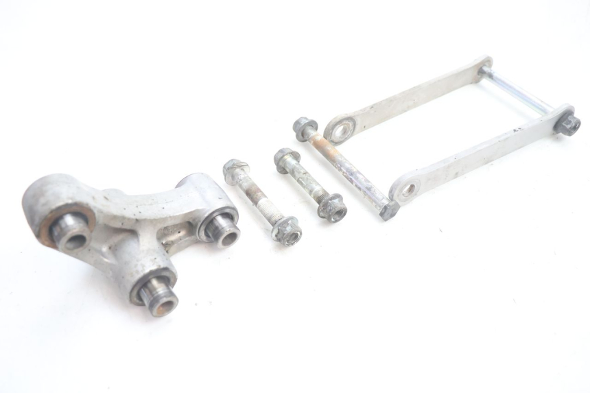 photo de BIELETA DE AMORTIGUADOR KAWASAKI ZX-6R ZX6R 600 (1995 - 1997) - Características distintivas