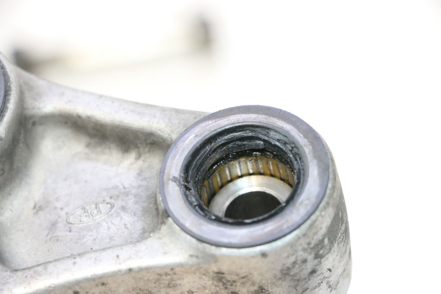 photo de BIELETA DE AMORTIGUADOR KAWASAKI ZZR 600 (1995 - 2004) - Recambio usado revisado