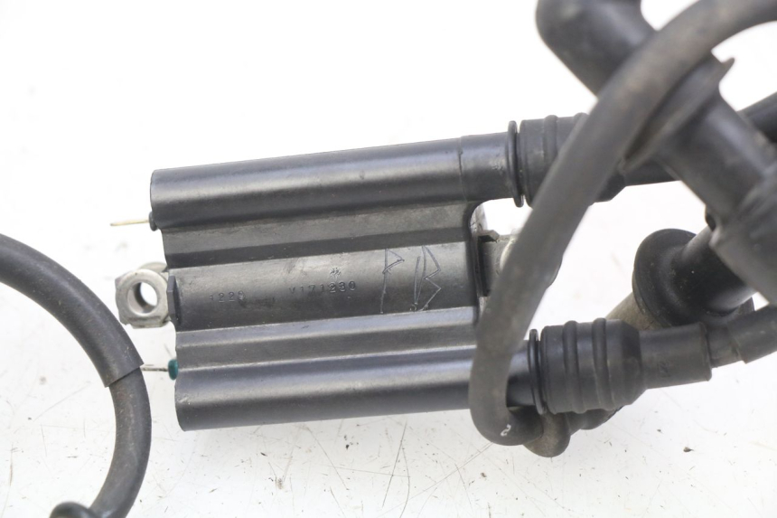 photo de BOBINA HONDA CB R 1000 (2018 - 2023) - Otra perspectiva