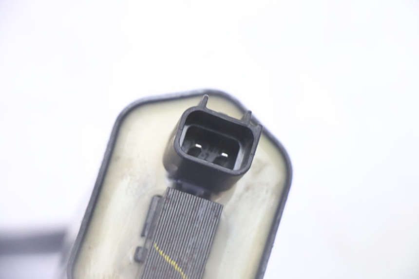 photo de BOBINA KYMCO DINK STREET 125 (2009 - 2014) - Detalles de los puntos de fijación