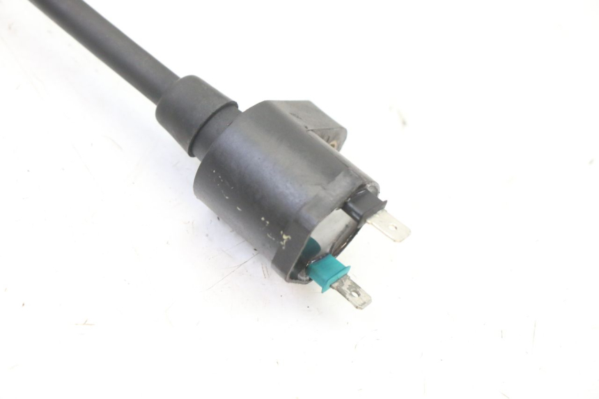 photo de BOBINA PEUGEOT ELYSEO 125 (1999 - 2004) - Detalles de los puntos de fijación