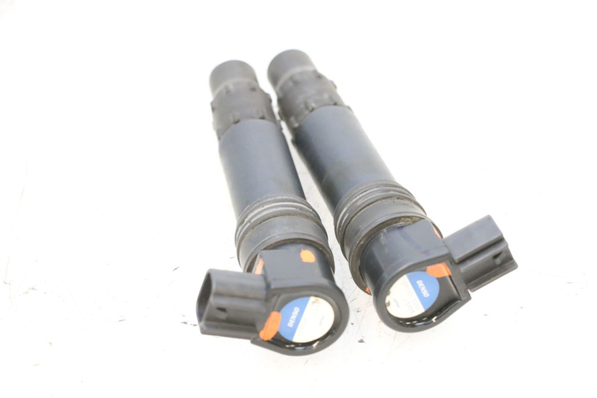 photo de BOBINA KAWASAKI ER-6 ER6 F ABS 650 (2012 - 2016) - Primer plano técnico
