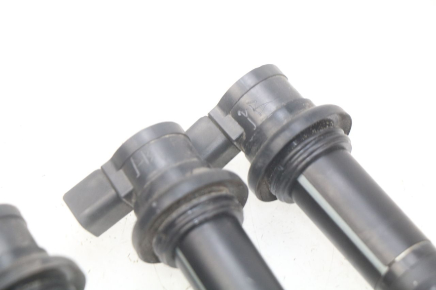 photo de BOBINA YAMAHA FJR ABS 1300 (2016 - 2020) - Primer plano técnico