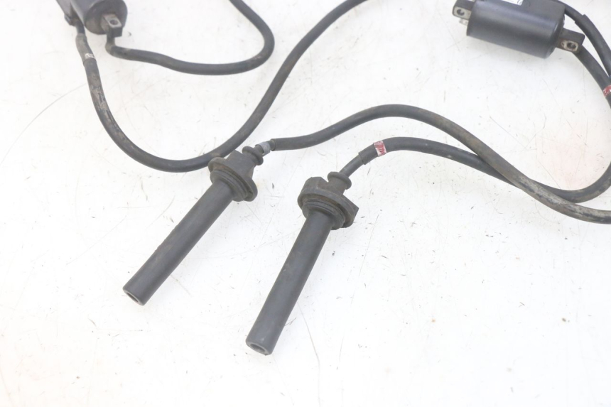 photo de BOBINA YAMAHA FJR ABS 1300 (2006 - 2012) - Detalles de los puntos de fijación