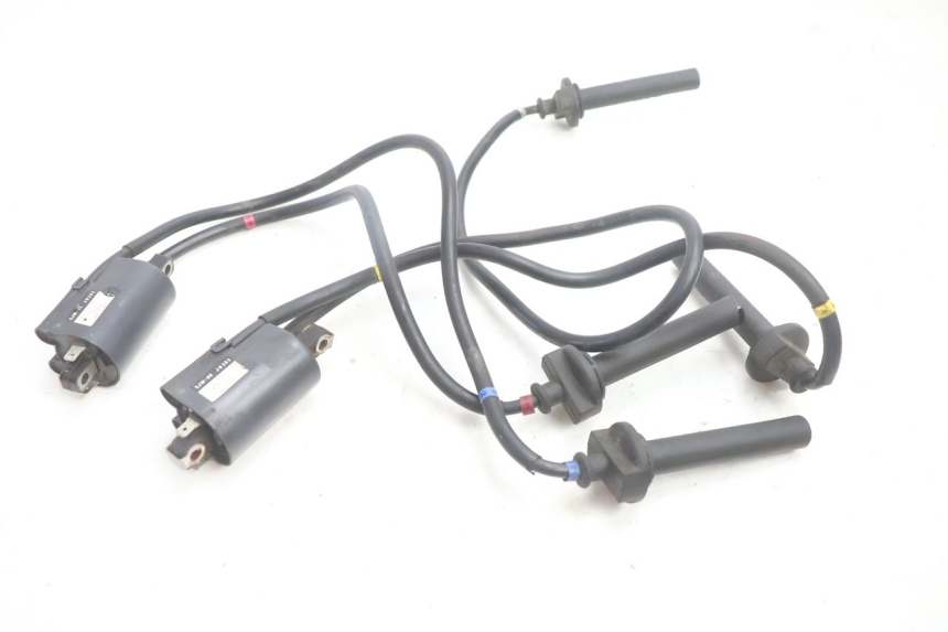 photo de BOBINA YAMAHA FJR 1300 (2001 - 2005) - Detalles de los puntos de fijación